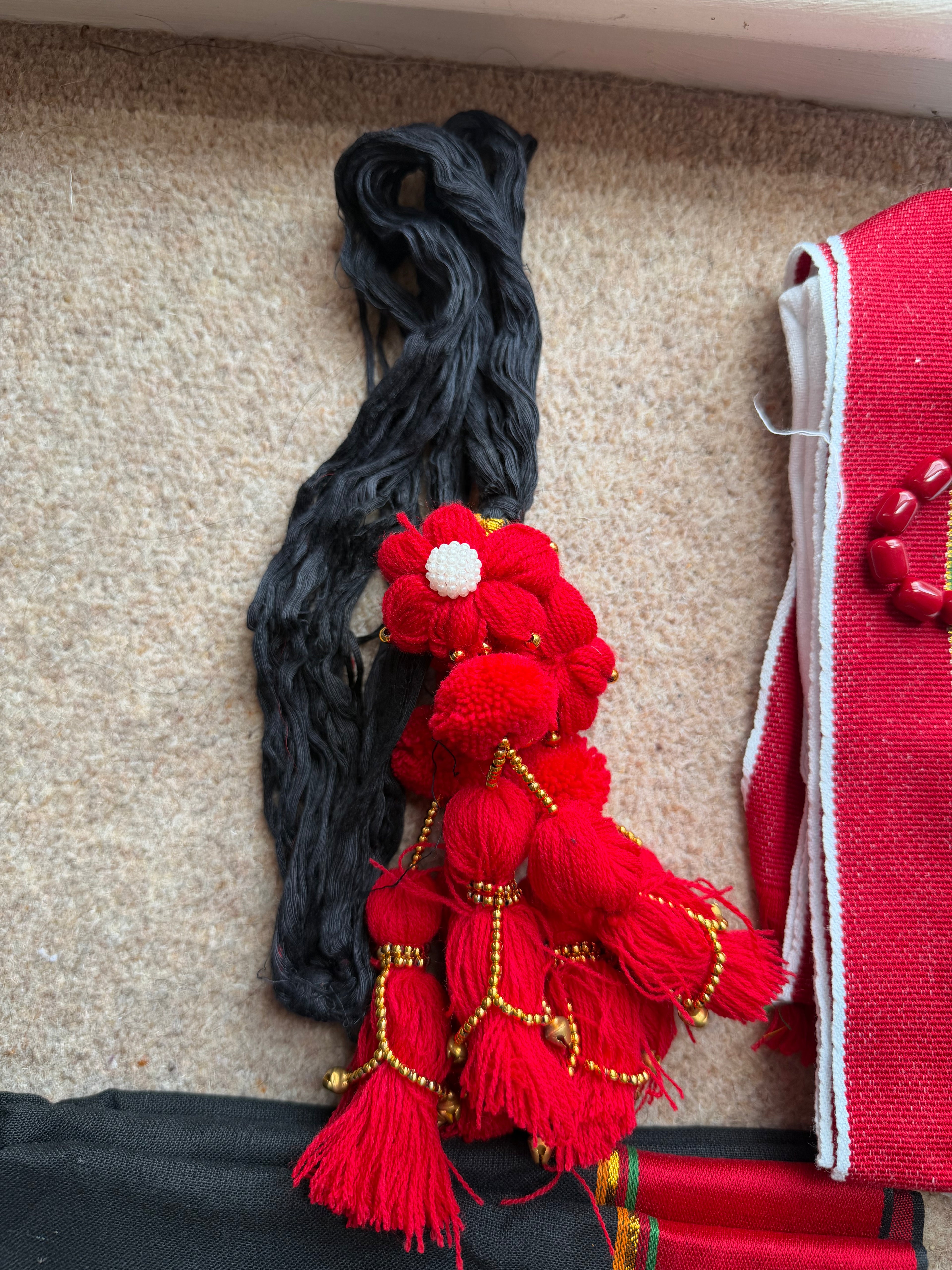 Traditional Newari Haku Patasi Set | Women's Cultural Dress